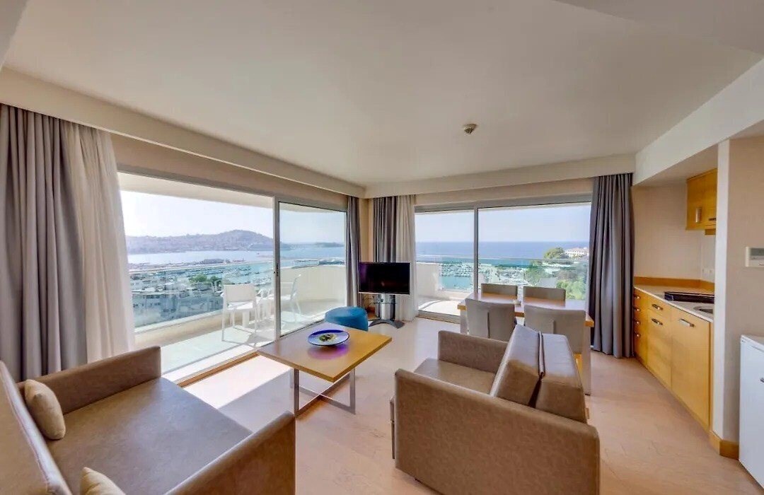 Картинка Marina Hotel 4*